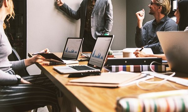 Réussir la transmission d'entreprise familiale avec for talents